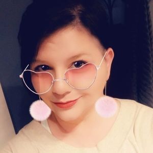 Meet your Posher, Glenda